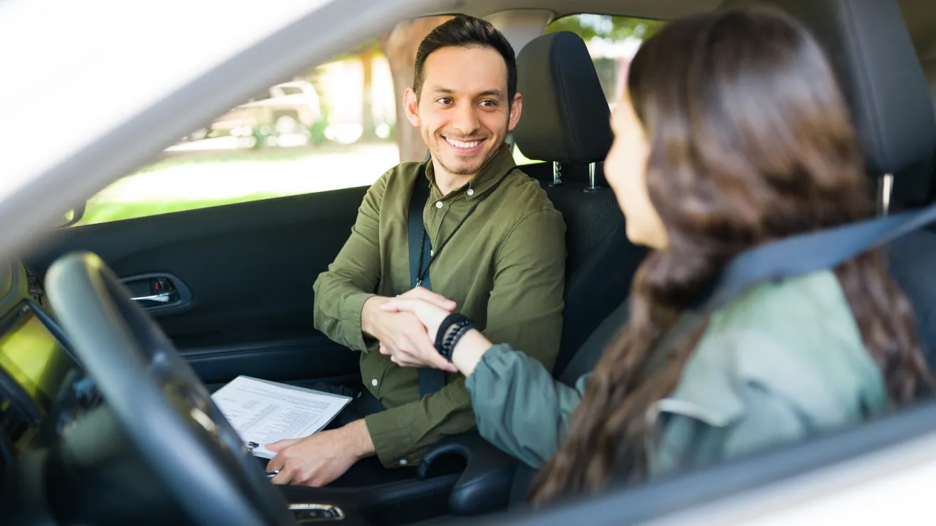 Lire la suite à propos de l’article Les Bonnes Habitudes pour Réussir l’Examen du Permis de Conduire